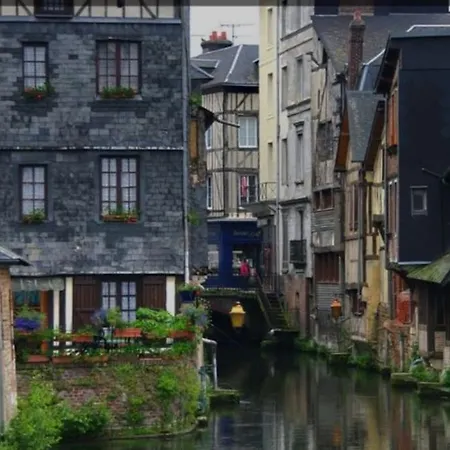 Chic Et Normand, Parking Facile, Wifi Hd