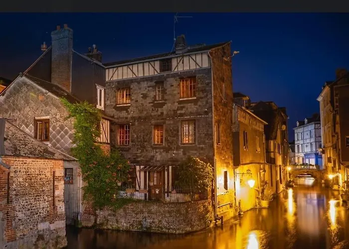 Chic Et Normand, Parking Facile, Wifi Hd Appartement