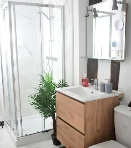 Appartement Chic Et Normand, Parking Facile, Wifi Hd